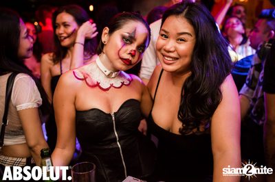 Dia de Los Muertos - Halloween Party at Revolucion Cocktail — photo 70