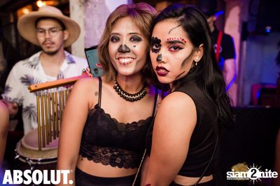 Dia de Los Muertos - Halloween Party at Revolucion Cocktail — photo 75