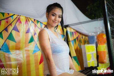 Loy Kratong Party at Fung Ter Pub — photo 31