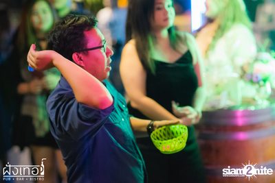 Loy Kratong Party at Fung Ter Pub — photo 105