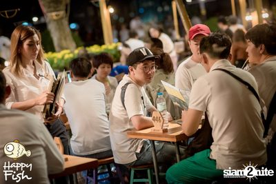 J Jetrin Concert ที่ แฮปปี้ ฟิช ที่ เอเชียทีค — photo 37