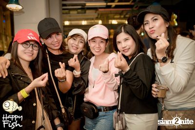 J Jetrin Concert ที่ แฮปปี้ ฟิช ที่ เอเชียทีค — photo 60