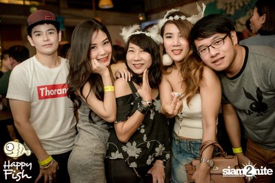 J Jetrin Concert ที่ แฮปปี้ ฟิช ที่ เอเชียทีค — photo 61