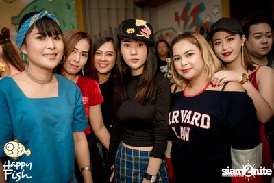 J Jetrin Concert ที่ แฮปปี้ ฟิช ที่ เอเชียทีค — photo 64