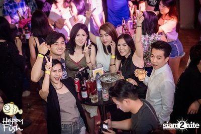 J Jetrin Concert ที่ แฮปปี้ ฟิช ที่ เอเชียทีค — photo 76