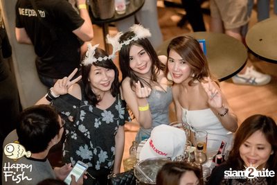 J Jetrin Concert ที่ แฮปปี้ ฟิช ที่ เอเชียทีค — photo 78