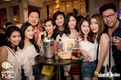 J Jetrin Concert ที่ แฮปปี้ ฟิช ที่ เอเชียทีค — photo 91