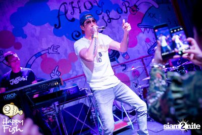 J Jetrin Concert ที่ แฮปปี้ ฟิช ที่ เอเชียทีค — photo 100