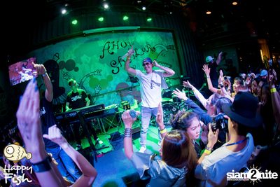 J Jetrin Concert ที่ แฮปปี้ ฟิช ที่ เอเชียทีค — photo 105