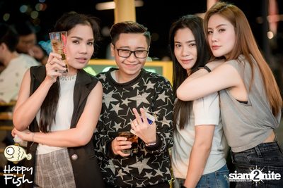J Jetrin Concert ที่ แฮปปี้ ฟิช ที่ เอเชียทีค — photo 134