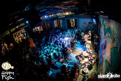 J Jetrin Concert ที่ แฮปปี้ ฟิช ที่ เอเชียทีค — photo 138