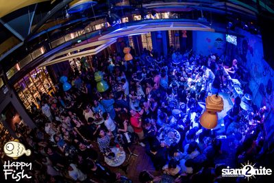 J Jetrin Concert ที่ แฮปปี้ ฟิช ที่ เอเชียทีค — photo 139