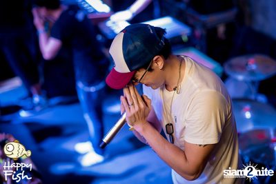 J Jetrin Concert ที่ แฮปปี้ ฟิช ที่ เอเชียทีค — photo 145