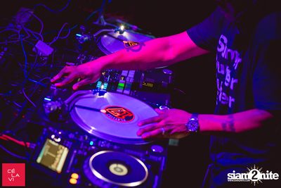 DJ Jazzy Jeff & MC Rhymefest ที่ เซลาวี — photo 92