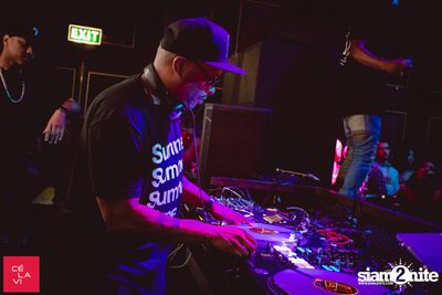 DJ Jazzy Jeff & MC Rhymefest ที่ เซลาวี — photo 98