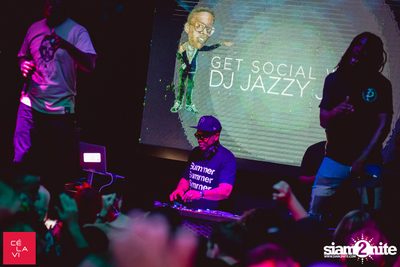DJ Jazzy Jeff & MC Rhymefest ที่ เซลาวี — photo 106
