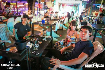 James Ruangsak at Maldives Bar Mengjai — photo 16