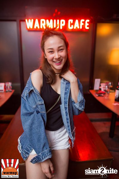 Dj Zara Gift & Mc Coga at Warm Up Cafe Chiang Mai — photo 32