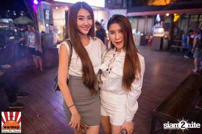 Dj Zara Gift & Mc Coga at Warm Up Cafe Chiang Mai — photo 34