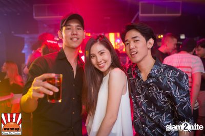 Dj Zara Gift & Mc Coga at Warm Up Cafe Chiang Mai — photo 45