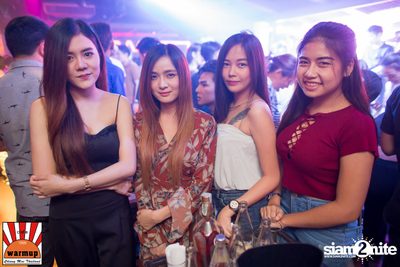 Dj Zara Gift & Mc Coga at Warm Up Cafe Chiang Mai — photo 48