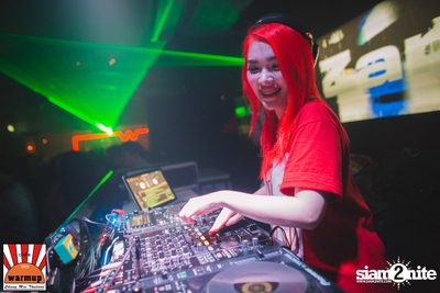 Dj Zara Gift & Mc Coga at Warm Up Cafe Chiang Mai — photo 58