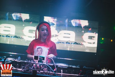 Dj Zara Gift & Mc Coga at Warm Up Cafe Chiang Mai — photo 65