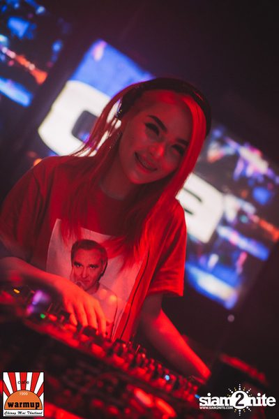 Dj Zara Gift & Mc Coga at Warm Up Cafe Chiang Mai — photo 68