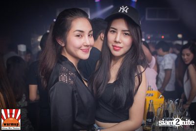 Dj Zara Gift & Mc Coga at Warm Up Cafe Chiang Mai — photo 81