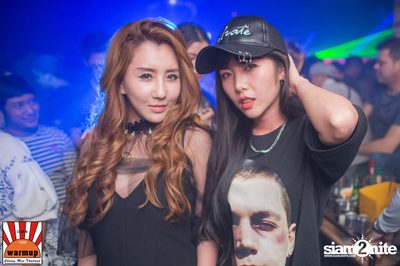 Dj Zara Gift & Mc Coga at Warm Up Cafe Chiang Mai — photo 82