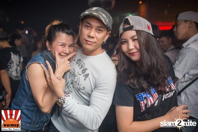 Dj Zara Gift & Mc Coga at Warm Up Cafe Chiang Mai — photo 86