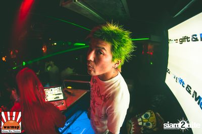 Dj Zara Gift & Mc Coga at Warm Up Cafe Chiang Mai — photo 94