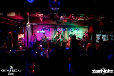 Ben Chalatit Live at The View Bar & Restaurant — photo 13