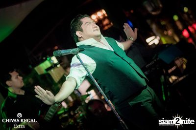 Ben Chalatit Live at The View Bar & Restaurant — photo 23