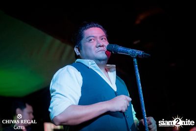 Ben Chalatit Live at The View Bar & Restaurant — photo 32