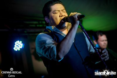 Ben Chalatit Live at The View Bar & Restaurant — photo 35