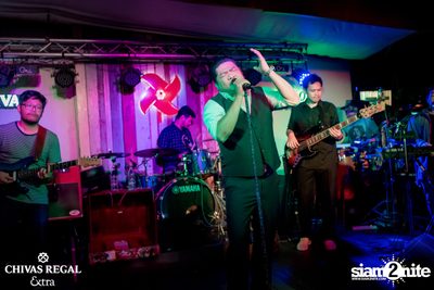 Ben Chalatit Live at The View Bar & Restaurant — photo 56