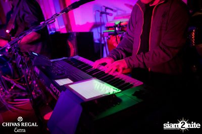 Ben Chalatit Live at The View Bar & Restaurant — photo 60