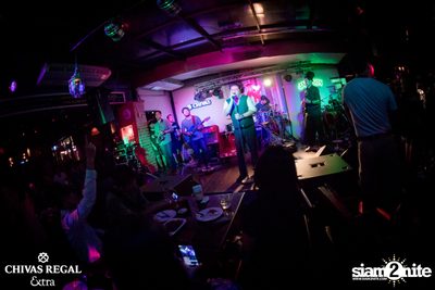Ben Chalatit Live at The View Bar & Restaurant — photo 83