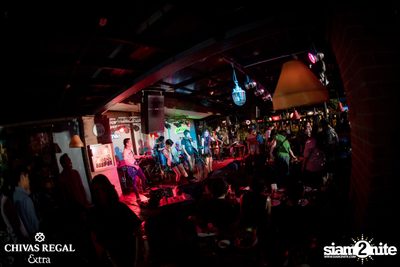 Ben Chalatit Live at The View Bar & Restaurant — photo 123