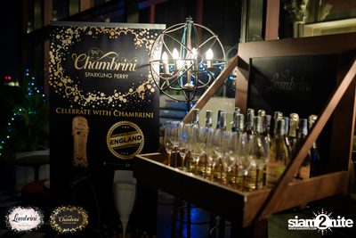 Bohemian Night ที่ โมโจ เลานจ์ บาร์ — photo 12