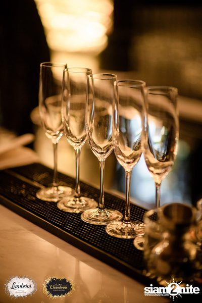 Bohemian Night ที่ โมโจ เลานจ์ บาร์ — photo 19