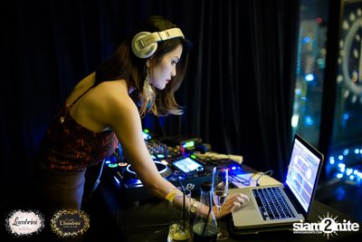 Bohemian Night ที่ โมโจ เลานจ์ บาร์ — photo 84