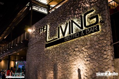 Atom & Lula at The Living Bistro & Bar Pattaya — photo 1