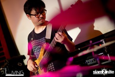 Atom & Lula at The Living Bistro & Bar Pattaya — photo 27
