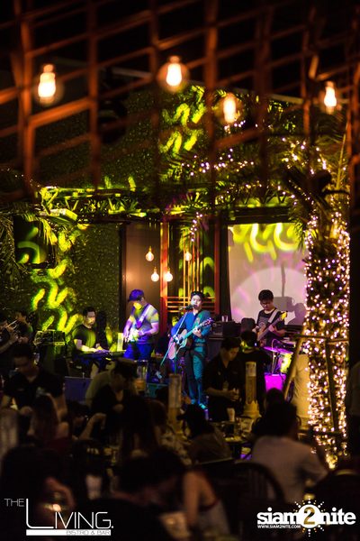 Atom & Lula at The Living Bistro & Bar Pattaya — photo 50