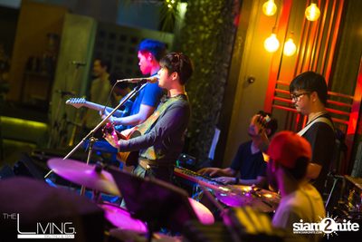 Atom & Lula at The Living Bistro & Bar Pattaya — photo 53
