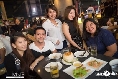 Atom & Lula at The Living Bistro & Bar Pattaya — photo 58