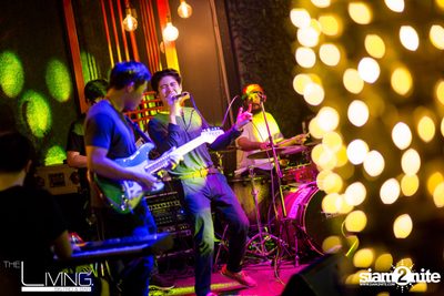 Atom & Lula at The Living Bistro & Bar Pattaya — photo 67