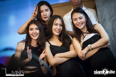 Atom & Lula at The Living Bistro & Bar Pattaya — photo 70